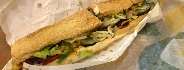 Subway is one of Lugares favoritos de Juliette.