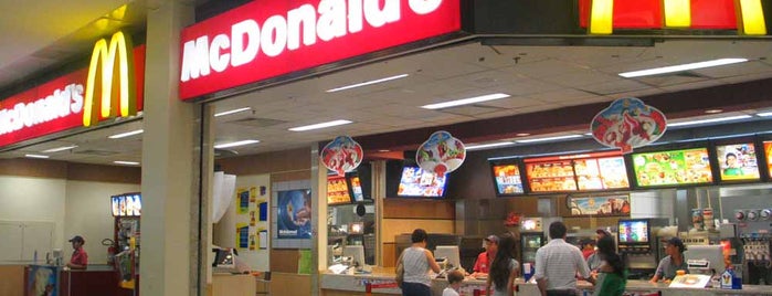 McDonald's is one of Tempat yang Disimpan Juh.