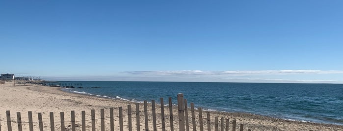 Falmouth Heights Beach is one of Cape Cod.