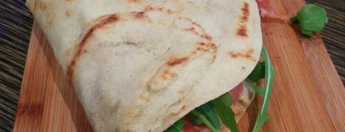 L'artisan Piadineria is one of À visiter - Montreal.