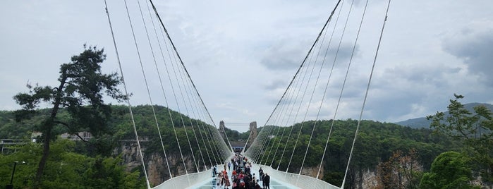 Zhangjiajie Grand Canyon Glass Bridge is one of 🇨🇳.