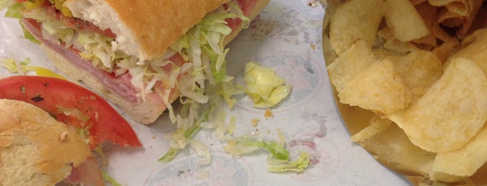 Jersey Mike's Subs is one of Amelia : понравившиеся места.