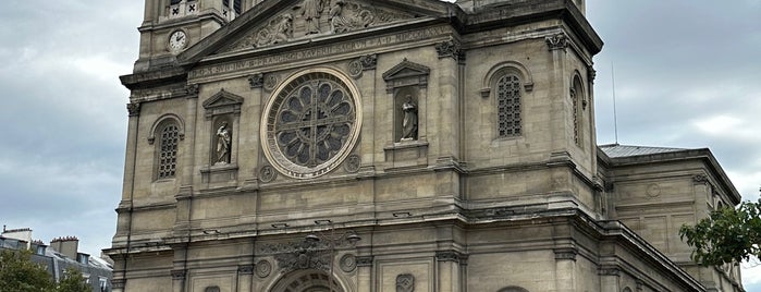 Église Saint-François Xavier is one of Paris passages, rues, places.