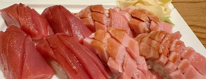 Ohshima Japanese Cuisine is one of Posti salvati di Tanya ❤.