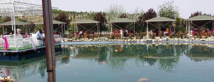 Club Bonjour is one of Kamp Ankara.