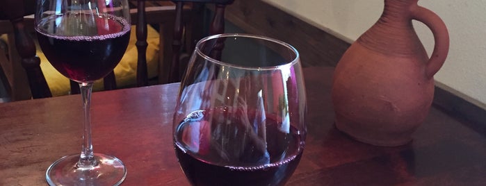 Хачапури и вино is one of must go piter.