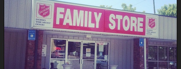 The Salvation Army (Family Store) is one of Chesterさんのお気に入りスポット.