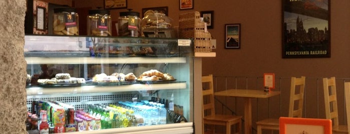 The Traveller Caffé is one of Snack.