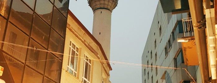Tarihi Bedestan Çarşısı is one of Mehmet: сохраненные места.