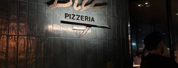 Blu Pizzeria is one of Duabi jdwl.