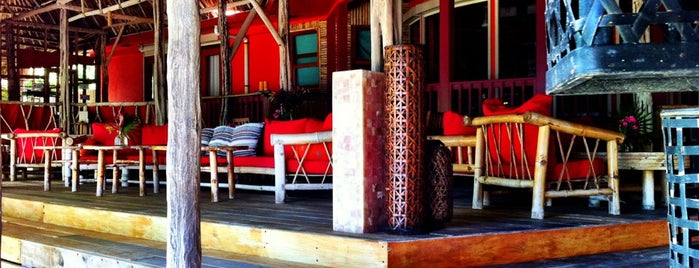 Rojo Beach Bar is one of Belize🌊🍹.