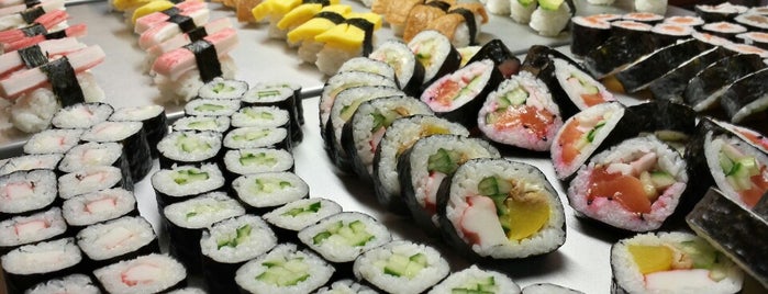Kin Sushi is one of สถานที่ที่บันทึกไว้ของ mikko.