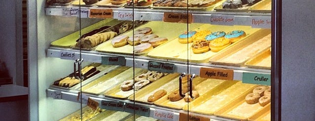 StowNut Donut & Diner is one of Lugares guardados de Rachel.