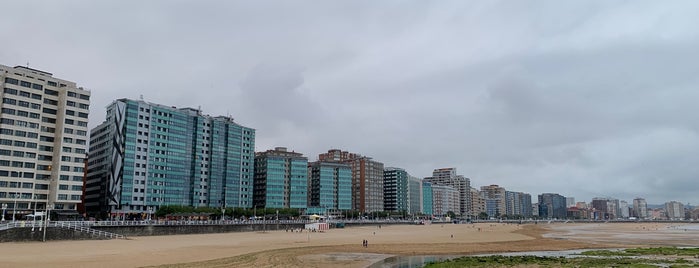 Hotel NH Gijón is one of Madaleen’s Liked Places.