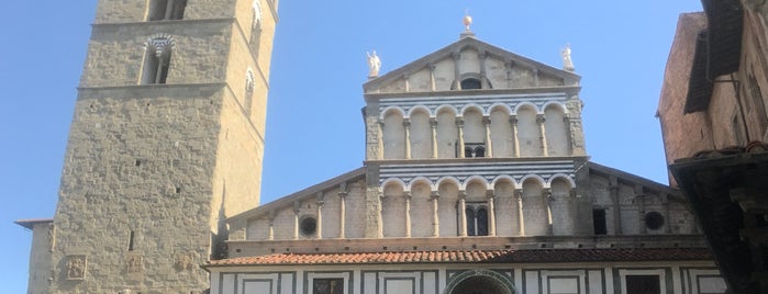 Piazza del Duomo is one of Pistoia.