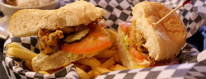 Queen's Louisiana Po-Boy Cafe is one of BBQ/Southern/Cajun/Chicken.