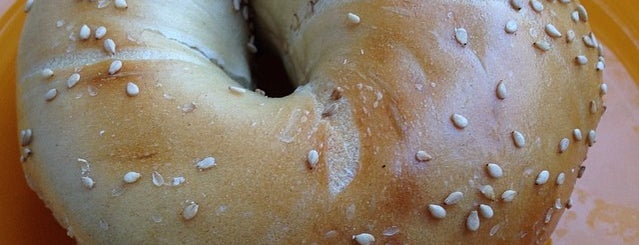 Top Bagel is one of Kimmie's Saved Places.