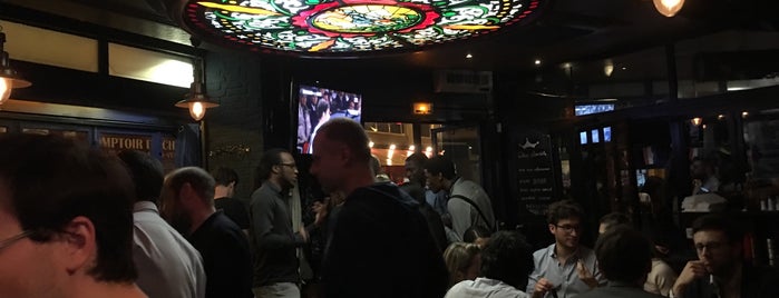 Le King George is one of Bars de Paris avec Happy Hour.