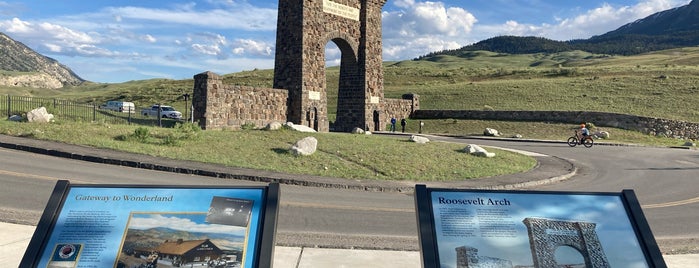 Roosevelt Arch is one of travels.