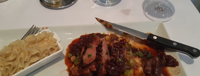 Le Margaux is one of Top restaurant apportez votre vin Montreal BYOB.