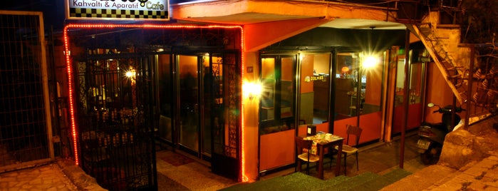 Dolmuş Cafe is one of สถานที่ที่ Selcan ถูกใจ.