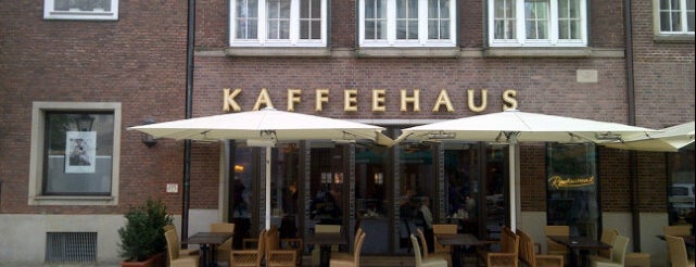 Kaffeerösterei Münchhausen is one of Lieux qui ont plu à Carolin.