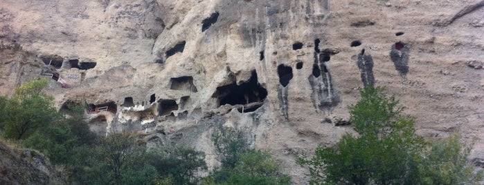 İnönü Mağaraları is one of สถานที่ที่บันทึกไว้ของ Ayşe.