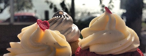 FairyLand Cupcakes is one of Lugares favoritos de Paula.