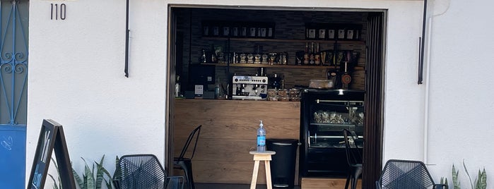 Teodora Café is one of Por visitar.