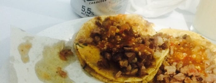 Tacos De Ramiro is one of Poncho 님이 좋아한 장소.