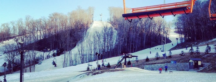 Perfect North Slopes is one of Surviving the Frigid Cincinnati Winter with Kids.