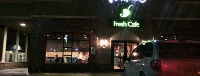 Williams Fresh Cafe is one of Tempat yang Disukai Bas.