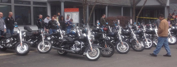 Big Moose Harley-Davidson is one of Orte, die John gefallen.
