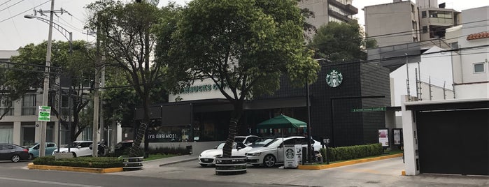 Starbucks is one of สถานที่ที่ Serch ถูกใจ.