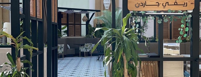 Refi Garden Restaurant & Coffee is one of Jeddah.