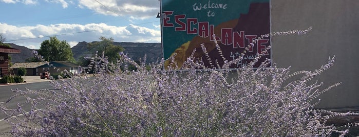 Escalante, UT is one of Orte, die Massimo gefallen.