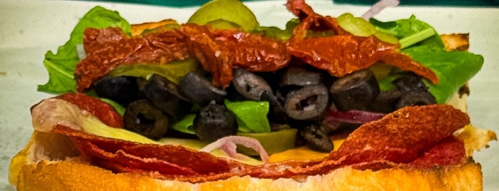 Subway is one of The 15 Best Places for Steak Sandwiches in Jeddah.