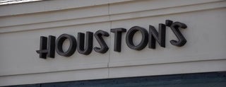 Houstons Restaurant is one of mayor list.