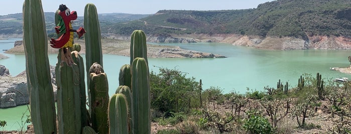 Campamento Ecoturístico La Isla Tzibanzá is one of QUERETARO.