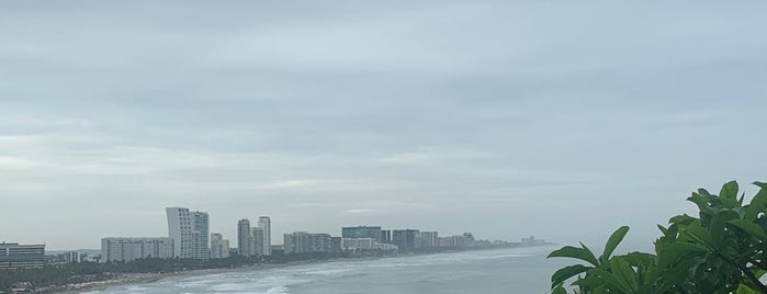 Playa Pierre Marques is one of Acapulco.