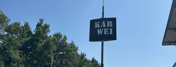 Karwei, Emmeloord is one of Karwei.