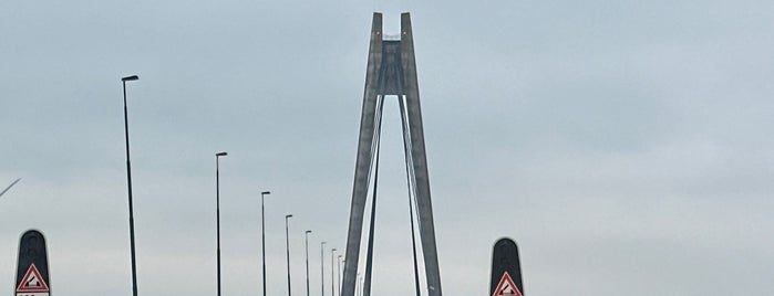 Eilandbrug is one of Havens in Nederland.