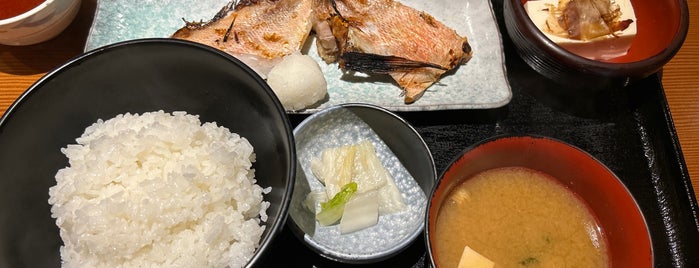 旬菜魚や 棗 is one of 八丁堀ランチマップ.