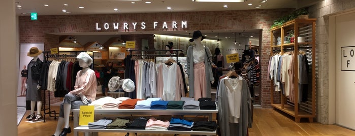 LOWRYS FARM is one of 衣料品・宝飾品店 Ver.23.