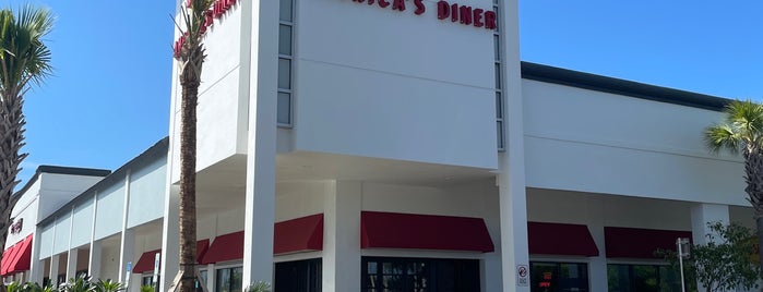 Denny's is one of The 15 Best Places for Lemonade in Key West.