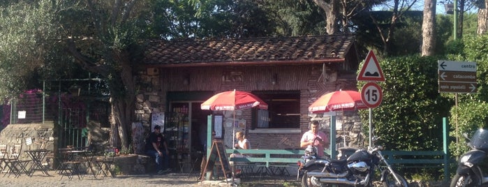 Appia Antica Caffe is one of ROMA to do.