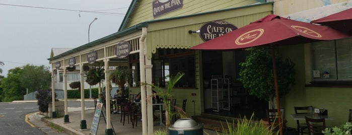Café On The Park is one of Tempat yang Disukai Jason.