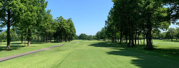 松ヶ峯カントリー倶楽部 is one of ゴルフ場(新潟).