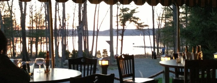 The Boat House Restaurant is one of Gotta Go Poconos.