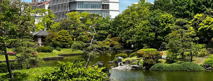 Kyu-Yasuda Garden is one of Garden😍.